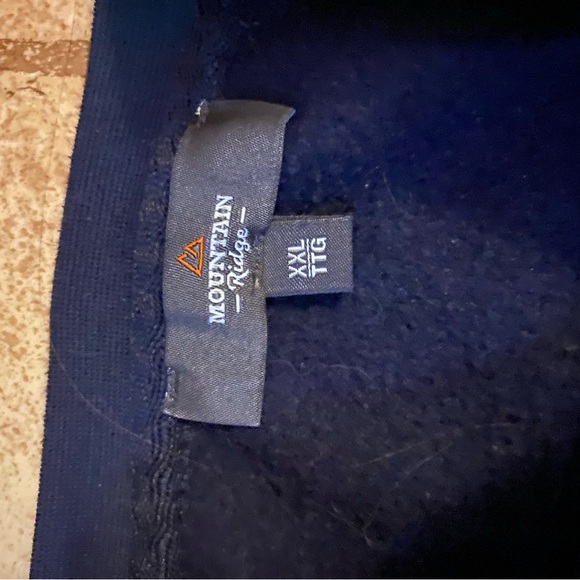 Dark blue mountain ridge crewneck - Picture 3 of 3
